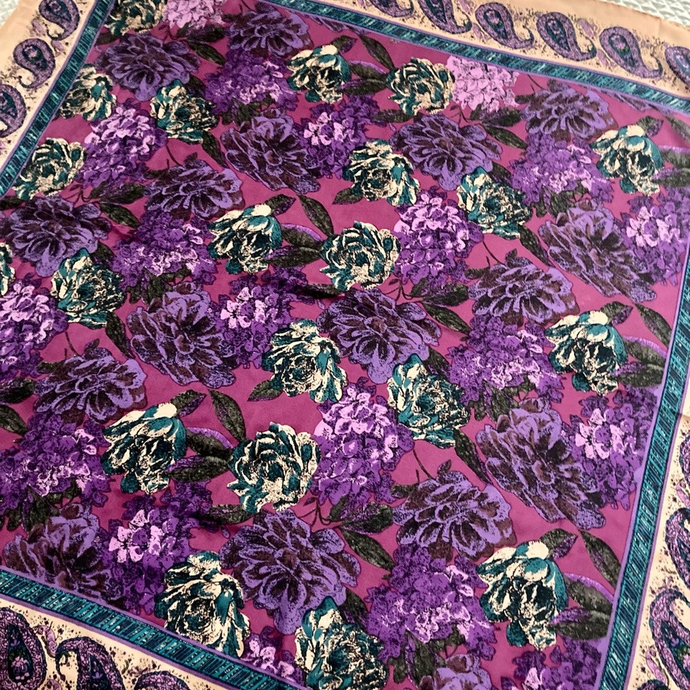Vintage FLORAL silk scarf